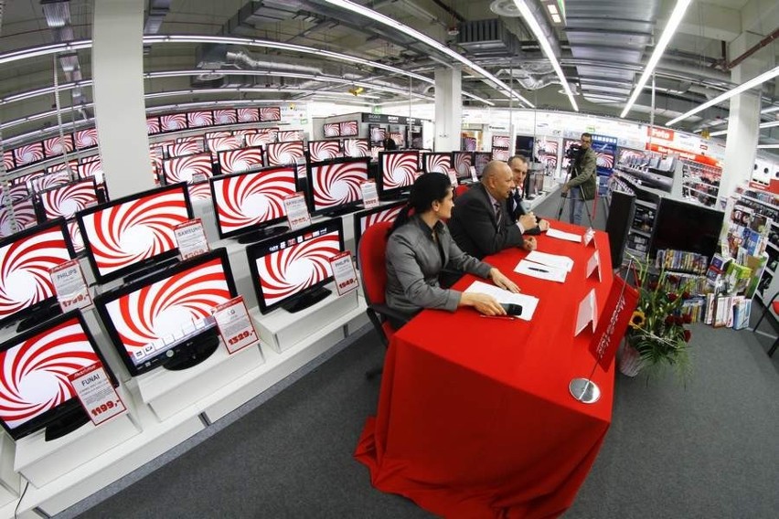 Wałbrzych: Przed otwarciem Media Markt (zdjęcia)