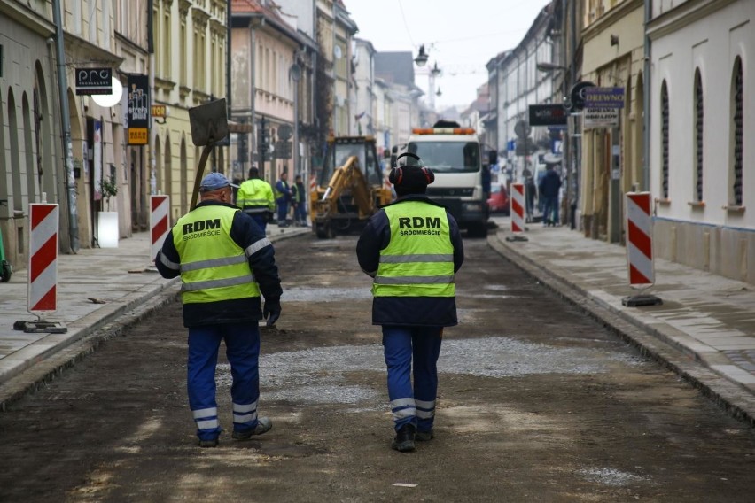 Kraków. Duży remont na ulicy Józefa. Zobacz, jak postępują tam prace [ZDJĘCIA]