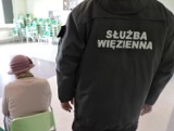 Zakład Karny w Łowiczu. Matka próbowała przemycić w ustach narkotyki dla syna [ZDJĘCIA]