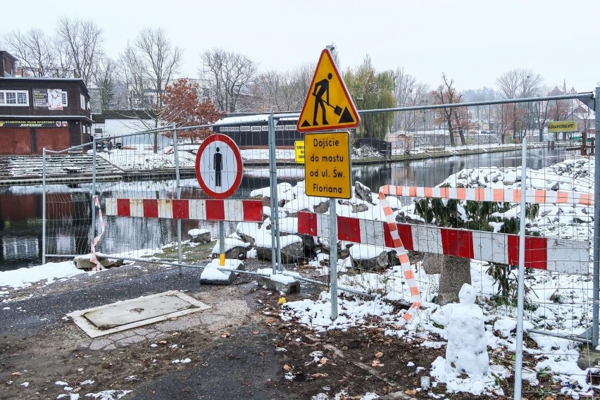 Tak wygląda aktualny stan prac przy rewitalizowanym nabrzeżu...