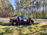 Wspólne patrole policji i straży leśnej na terenie powiatu łaskiego 