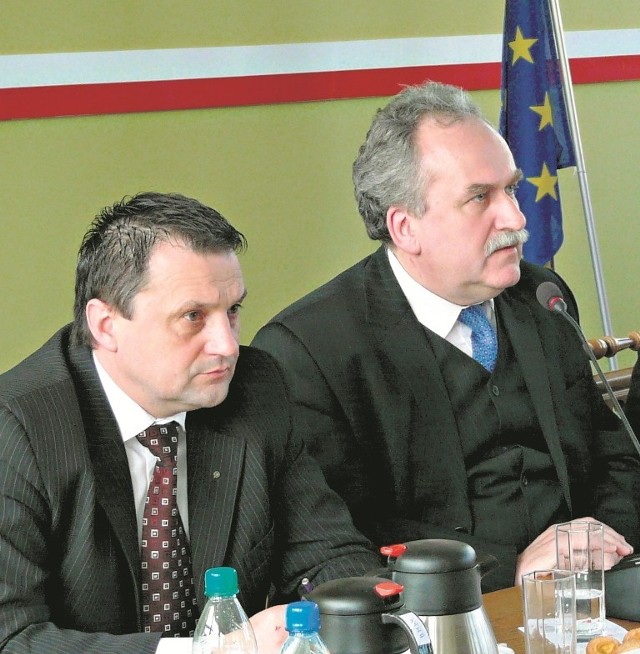 Adam Fronczak (od prawej) był w Łasku w 2009 roku jeszcze jako wiceminister