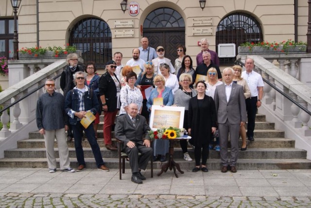 Efekt pracy Roberta Wyskiela i Krzysztofa Mankiewicza, jak również wspaniałych artystów plastyków biorących udział w grodziskim plenerze można było podziwiać dziś na Starym Rynku.