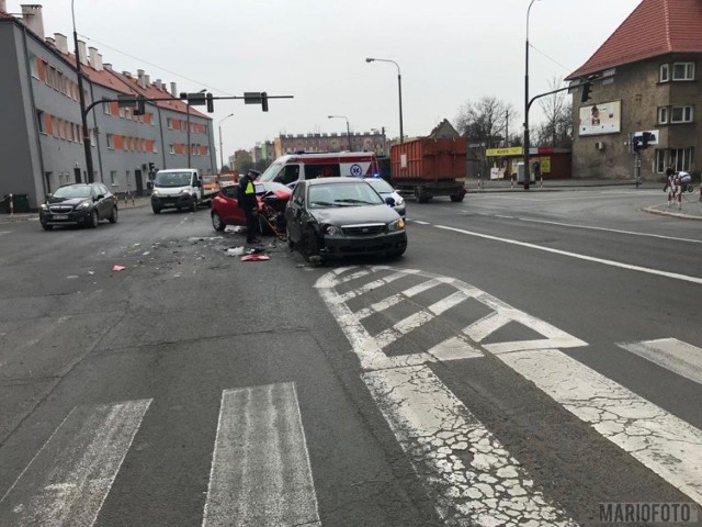 Wypadek na skrzyżowaniu 1 Maja i Plebiscytowej w Opolu.