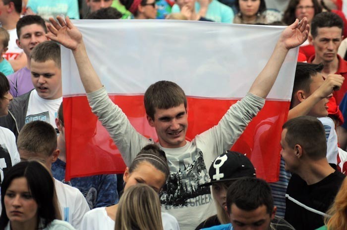 Mecz Polska Grecja otworzył EURO 2012 i Dni Śremu. Zobacz, jak kibicował Śrem