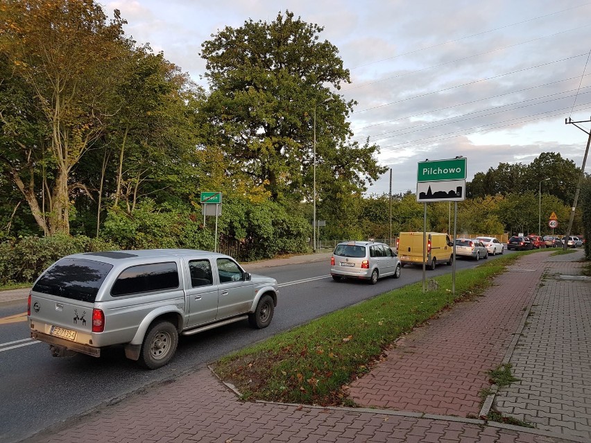 Protest w Pilchowie. Zdesperowani mieszkańcy zablokowali drogę. Policja przygotowała objazdy 