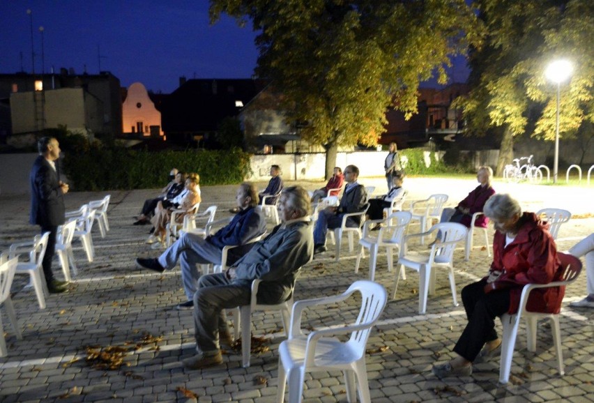 KOŚCIAN. Koncert Ave Maria na placu przy Kościańskim Ośrodku...