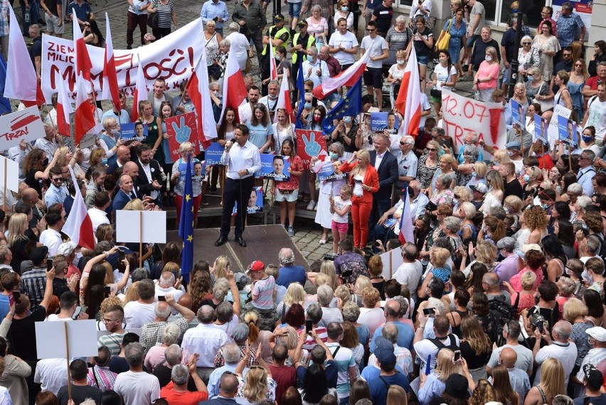 Rafał Trzaskowski w Świdnicy. Tłumy mieszkańców i wsparcie samorządowców (ZDJĘCIA)