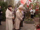 Śremianie oddają hołd ofiarom zbrodni katyńskiej [ZDJĘCIA]