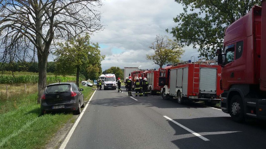 Wypadek między Grabównem a Okalińcem. Trzy osoby trafiły do szpitala!