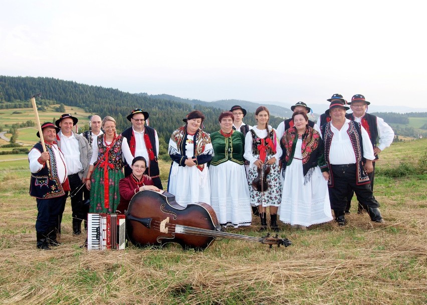 Odkryj Beskid Wyspowy. W nocnym marszu zmierzyli się z Ćwilinem [ZDJĘCIA]