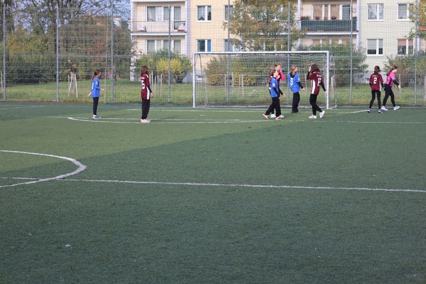 Młode piłkarki zachwyciły w "Miejskim Turnieju Piłki Nożnej"