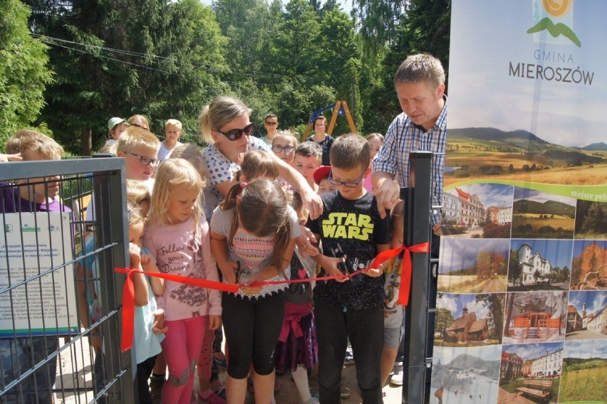W gminie Mieroszów wybudowano trzy place zabaw - w Mieroszowie, Golińsku i Sokołowsku
