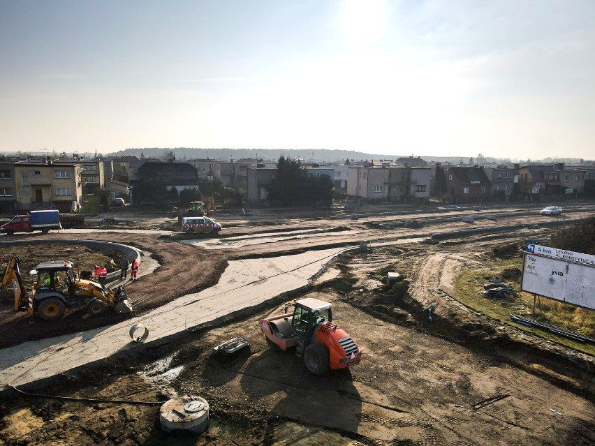 Budowa ronda u zbieguWolińskiej, Szybowników i Grota Roweckiego w Lesznie