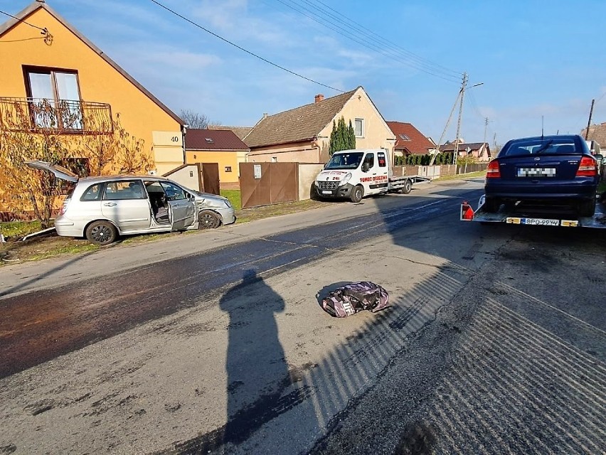 Zderzenie opla i suzuki w miejscowości Węgry