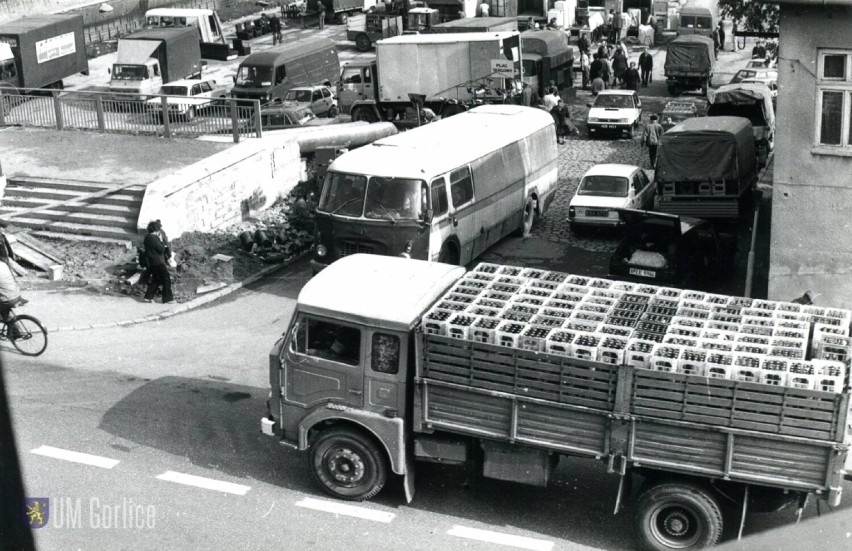 Bazar nad Ropą, lata 90 XX wieku