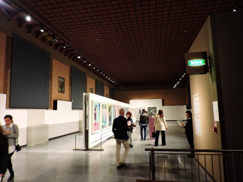 Tuż przy Torre dei Lamberti możecie zwiedzić galerię sztuki...