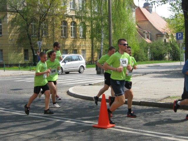 W niedzielę setki biegaczy pobiegną ulicami miasta. Bydgoszcz na ...