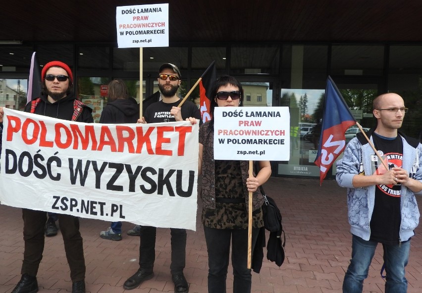 Byli pracownicy Polomarketu protestują: sieć łamie prawa