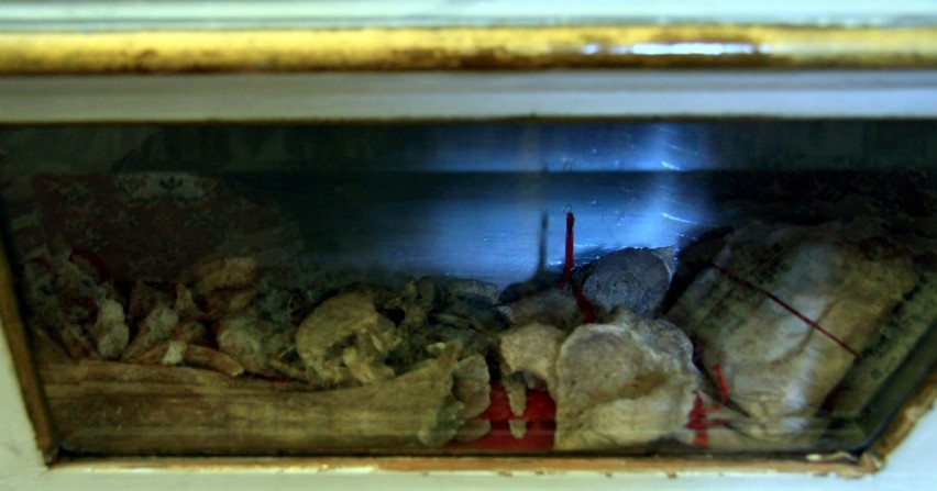 W bazylice w Krzeszowie znajdują się relikwie św. Walentego,...