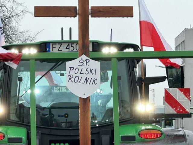 Protest rolników w Zielonej Górze, 9 lutego 2024 r. Zablokowane było nie tylko centrum miasta. Przyjechało blisko 250 ciągników
