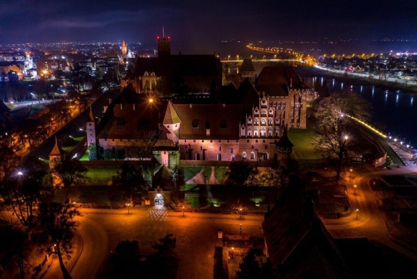 Walentynki w zamku Malbork. W romantyczny wieczór zakochaj się w zabytku klasy światowej