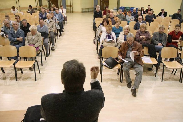 Mieszkańcy osiedla Karłowicza na Czechowie nie zgadzają się z ...