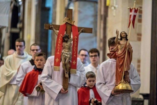 Biskup włocławski zabiera głos w sprawie Wielkanocy