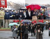 Procesja z Fary na plac Wolności. Upamiętnili 18. rocznicę śmierci Jana Pawła II