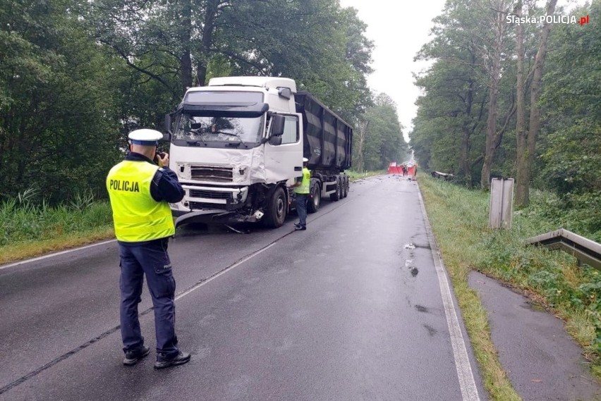 Tragiczny wypadek na drodze Wierzbie - Koszęcin. Dwie...