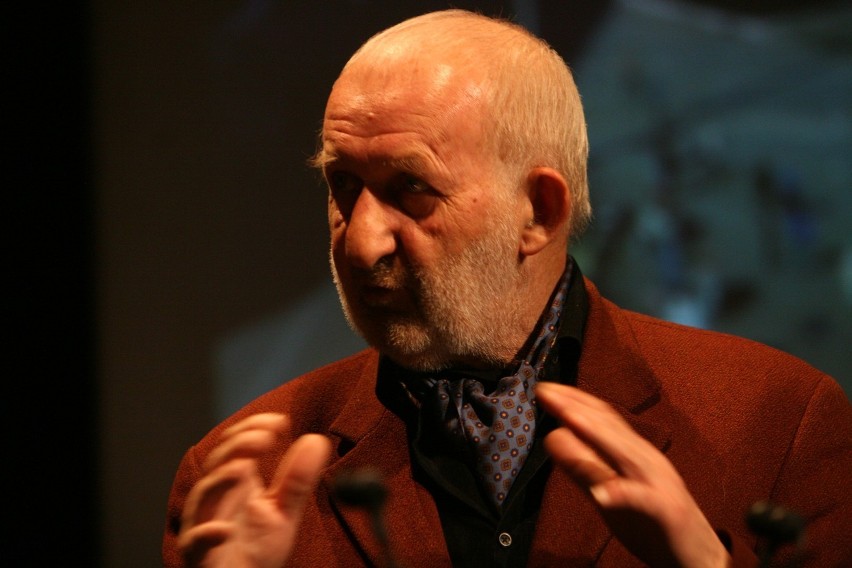 Henryk Waniek opowiadał o Katowicach. Spotkanie odbyło się w Chorzowskim Teatrze Rozrywki