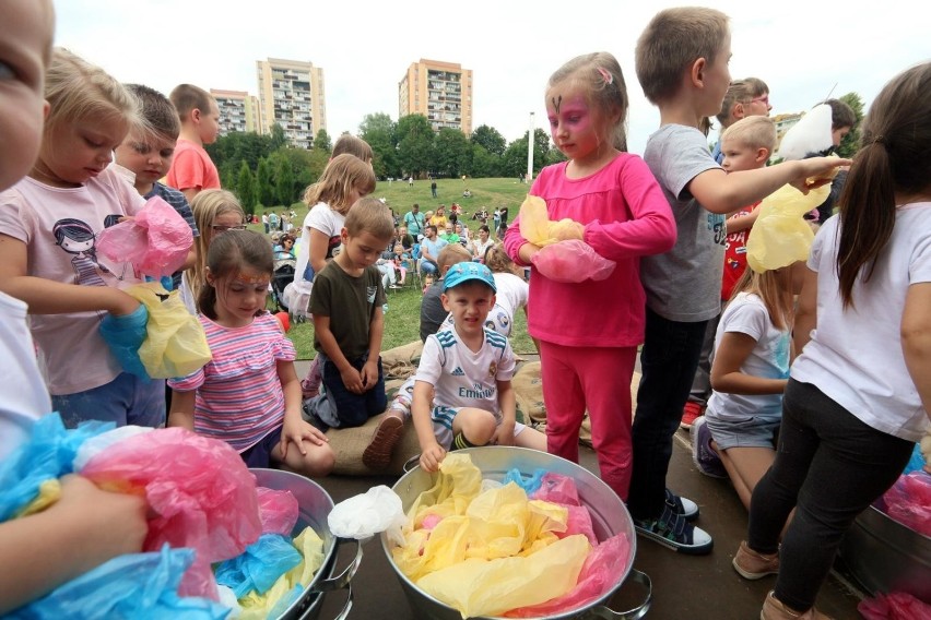 Dzieci od urodzenia do 30 września roku, w którym kończą 7...