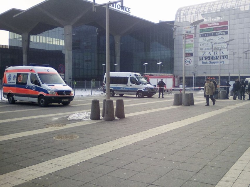Katowice: Alarm bombowy na dworcu PKP [ZDJĘCIA]