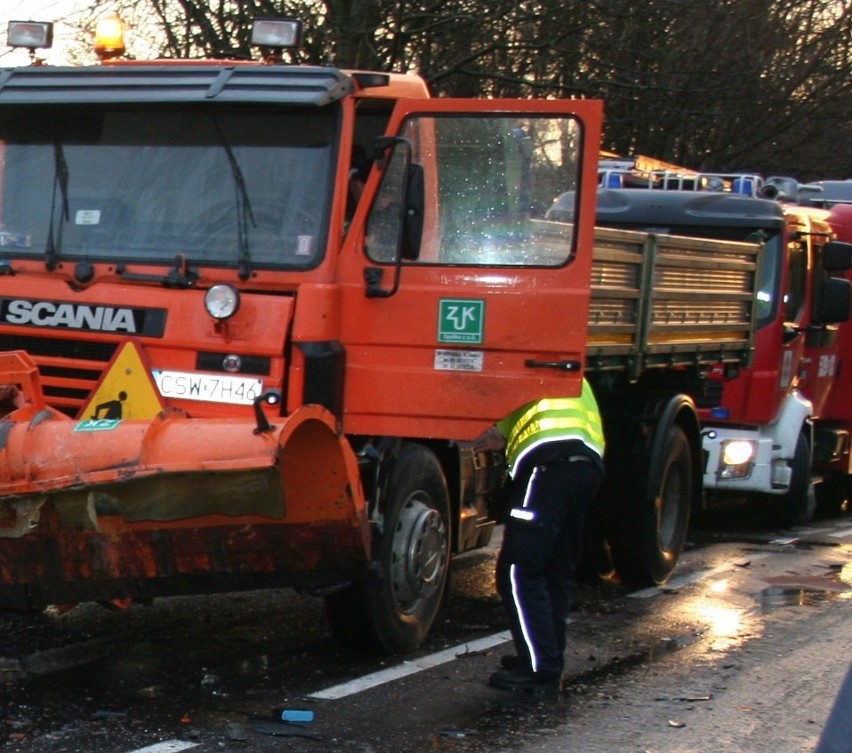 Wypadek na drodze Polski Konopat Kozłowo. Trzy ofiary śmiertelne [aktl.][ZDJĘCIA]