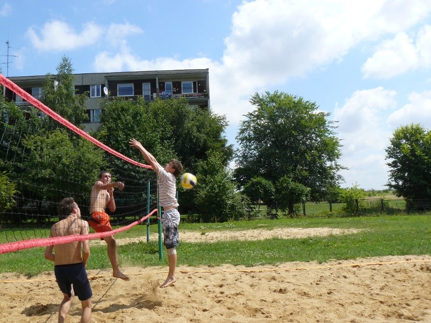 Wakacyjny turniej siatkówki plażowej MOSiR [ZDJĘCIA]