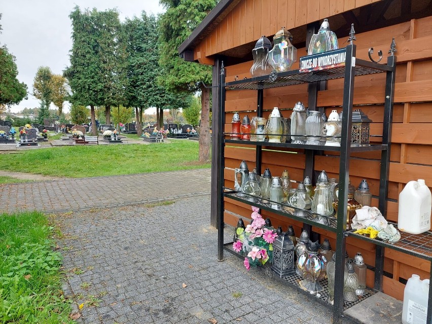 Zniczodzielnie na cmentarzach w Czerwionce-Leszczynach