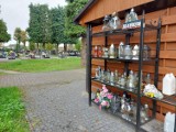 Zniczodzielnie na cmentarzach w Czerwionce-Leszczynach. "To ekologiczne i ekonomiczne rozwiązanie"