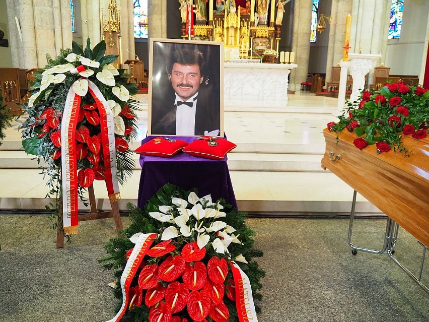Pogrzeb Krzysztofa Krawczyka. Parostatkiem w ostatni rejs