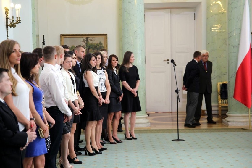 Na spotkaniu prezydent życzył zawodnikom sukcesu, który...