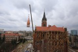 Odbudowa katedry w Sosnowcu. Zobacz, jak wyglądał montaż wieżyczki [zdjęcia]