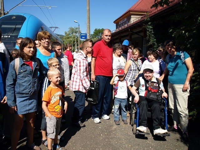 Specjalnym pociągiem Kolei Śląskich ok. 200 osób z różnym stopniem niepełnosprawności, ich opiekunowie a także seniorzy przyjechali na Dni Wisły