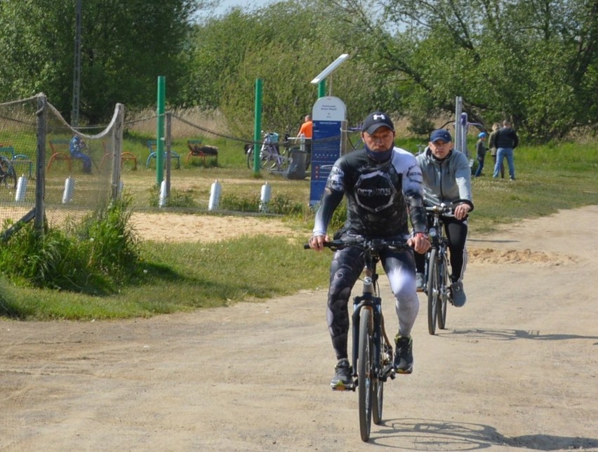 Niedziela 17 05 2020 nad Zalewem Sulejowskim w Barkowicach,...