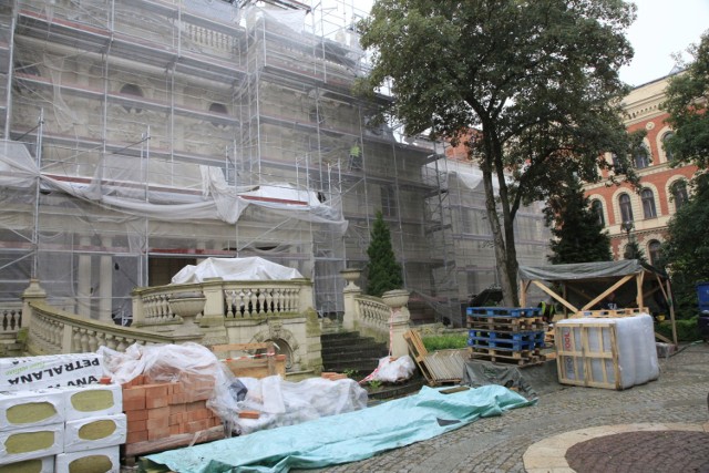 Są szanse, że remont pałacu Izraela Poznańskiego zostanie zakończony przed terminem, który upływa w październiku 2019 roku