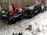 Groźny wypadek na drodze z Tomaszowa do Spały.  Jedna osoba ranna [ZDJĘCIA]