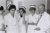 Absolwentki Liceum Medycznego na praktykach. Zdjęcia sprzed 50 lat (UNIKALNE ZDJĘCIA)