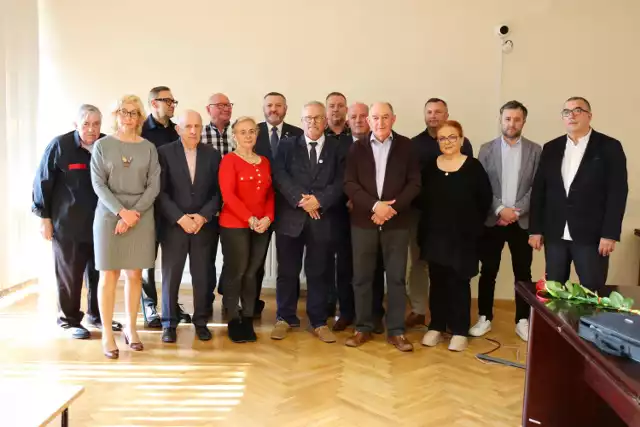 Ostatnia sesja Rady Miejskiej w Łęczycy w starym składzie. Burmistrz podziękował radnym za współpracę ZDJĘCIA