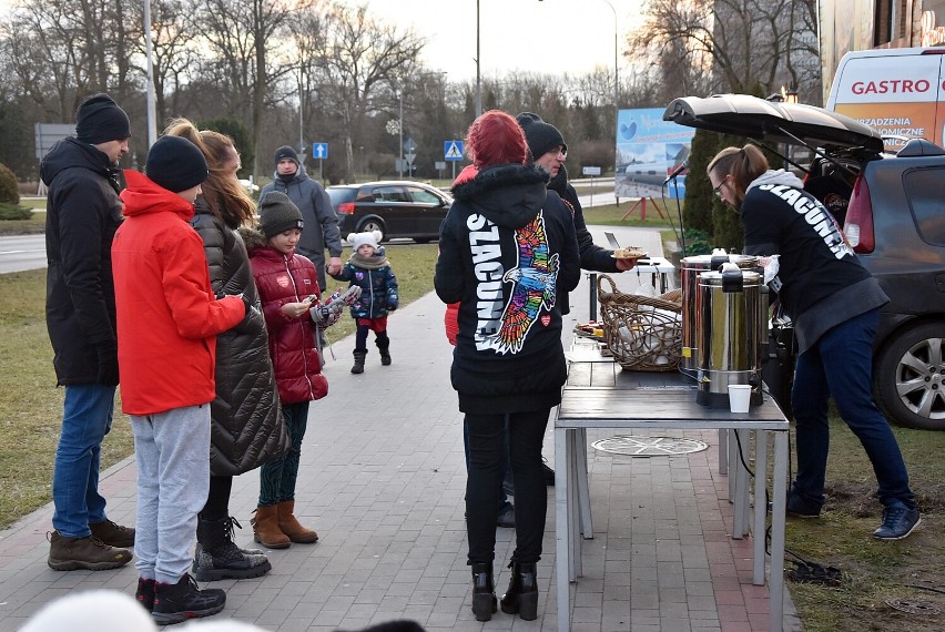 WOŚP w Pile. Molino Grill zadbał o posiłek dla wolontariuszy i darczyńców. Zobaczcie zdjęcia