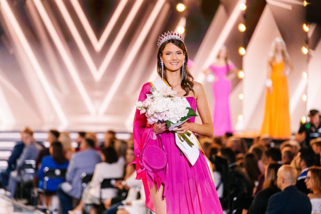 Aleksandra Gronowska z Piotrkowa IV Wicemiss Polski! Piotrkowianka w piątce najpiękniejszych Polek Miss Polski 2022