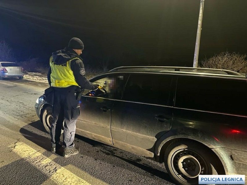 Pijani kierowcy wciąż na drogach Legnicy. W ciągu jednego poranka policja zatrzymała aż 4 kierowców pod wpływem alkoholu
