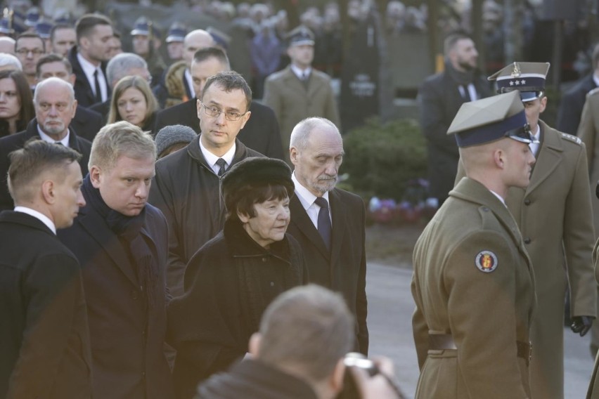 16.02.2019 warszawa
pogrzeb premiera jana olszewskiego...